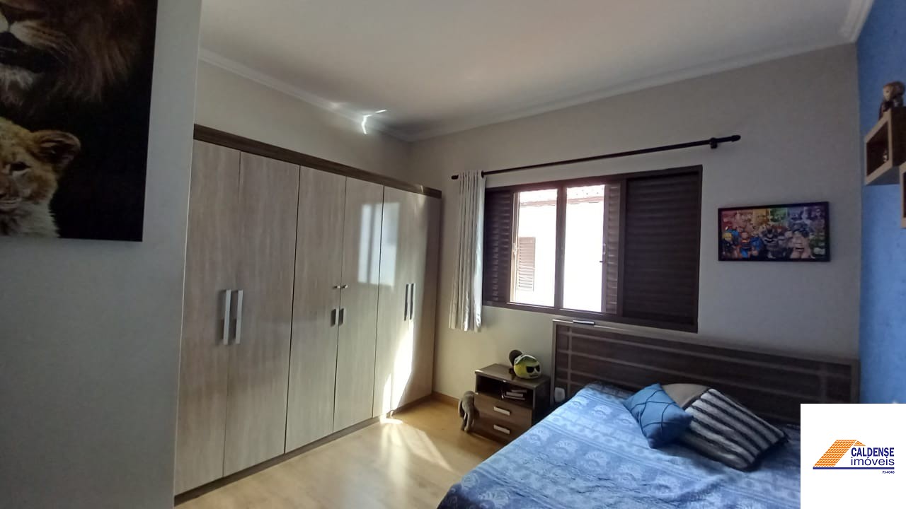 Casa à venda com 3 quartos, 169m² - Foto 5