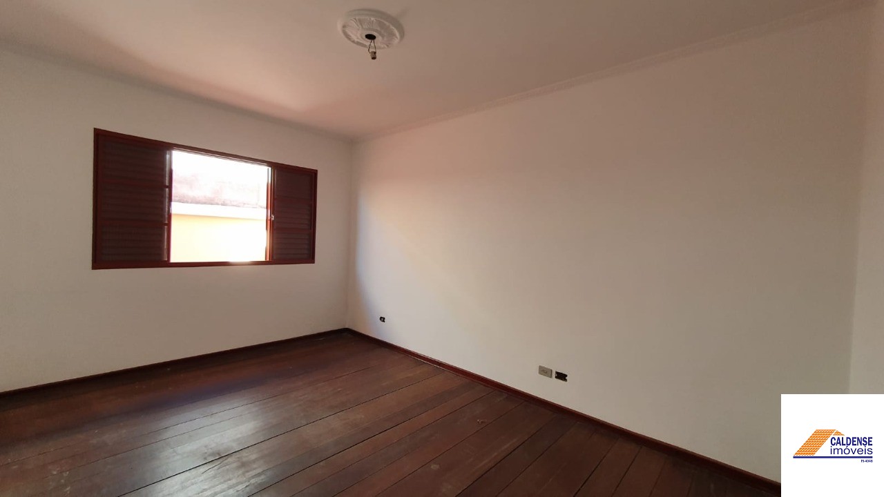 Casa à venda com 2 quartos, 358m² - Foto 9