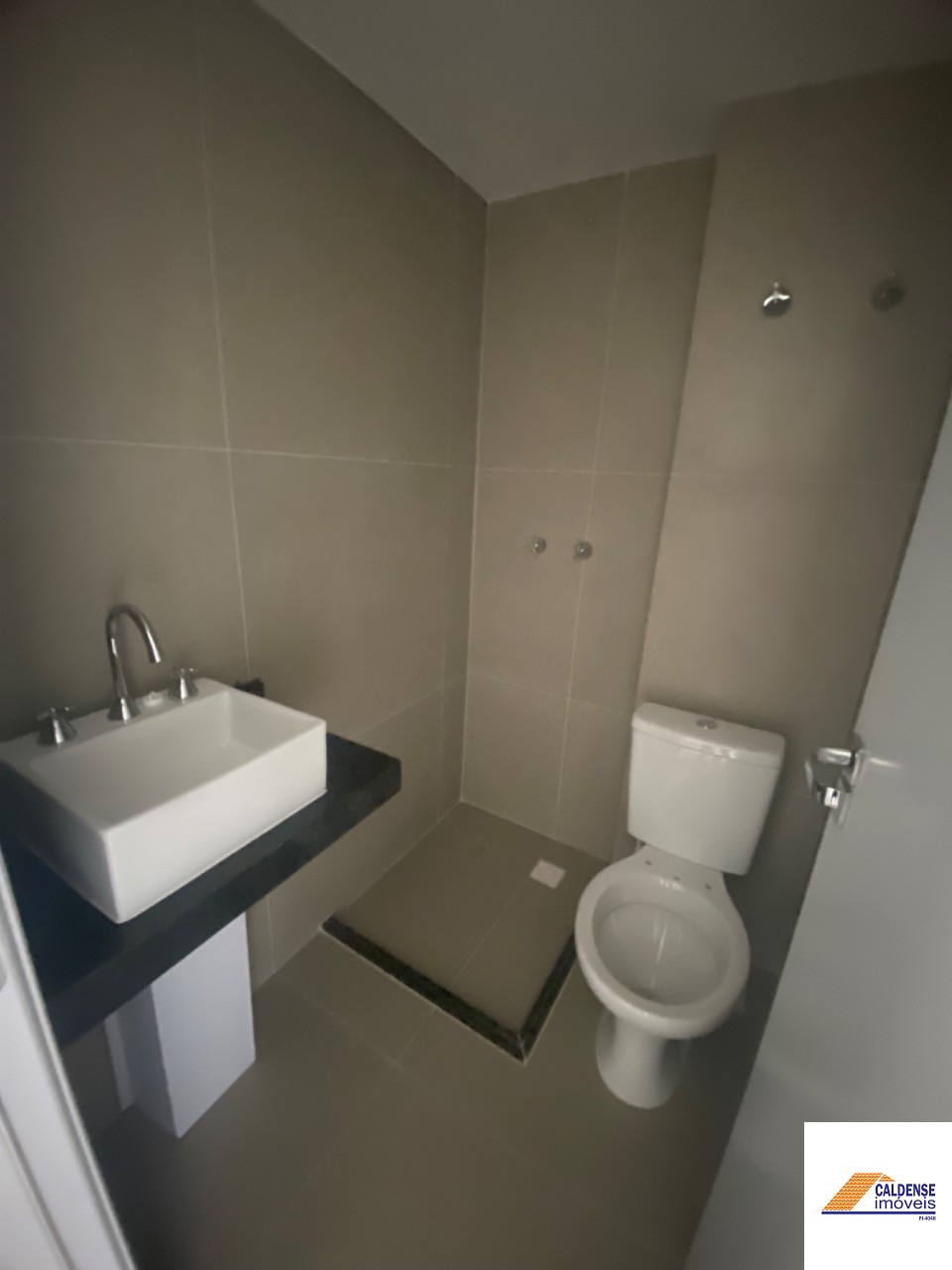 Apartamento à venda com 2 quartos, 65m² - Foto 15