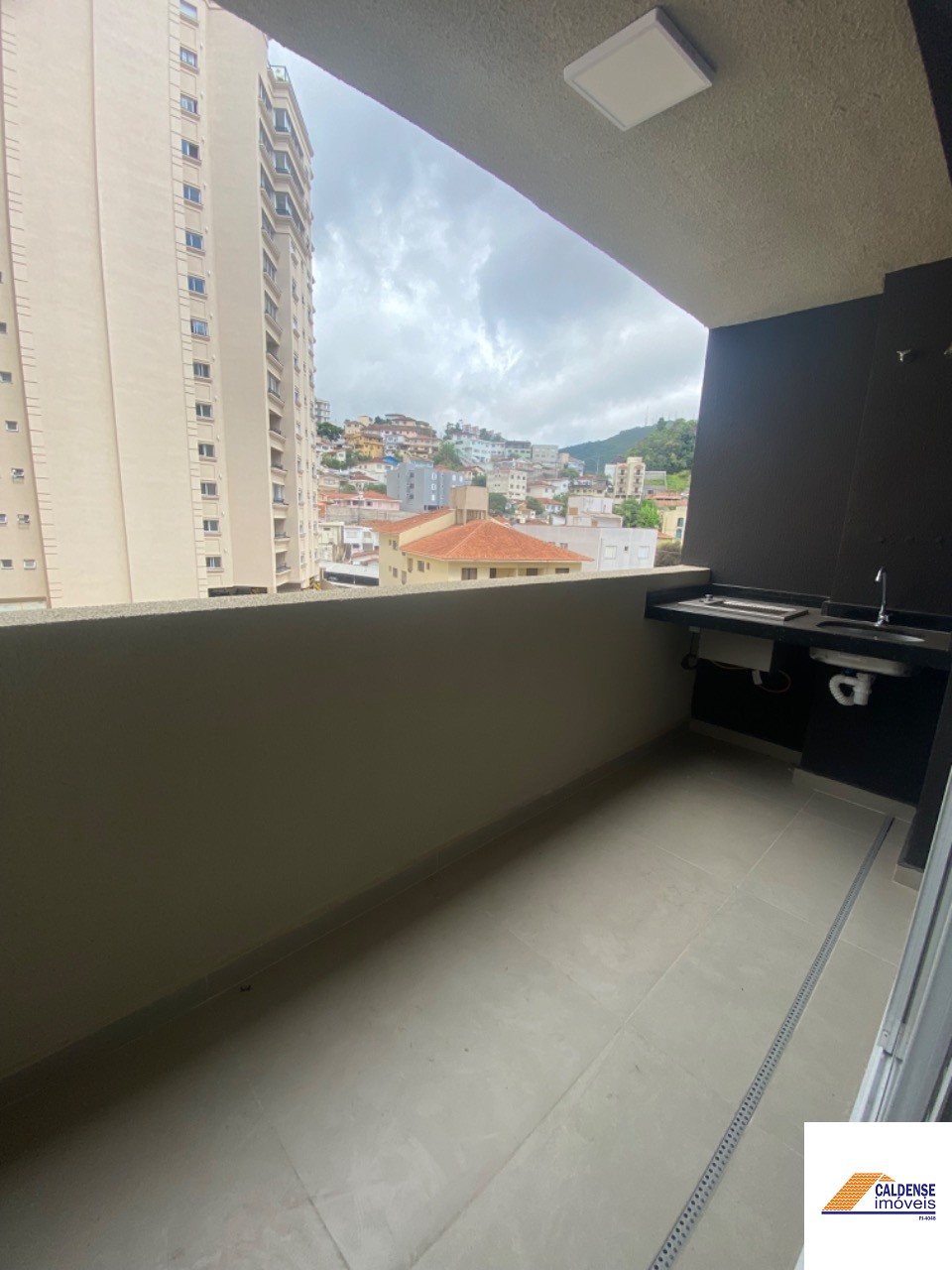 Apartamento à venda com 2 quartos, 65m² - Foto 12