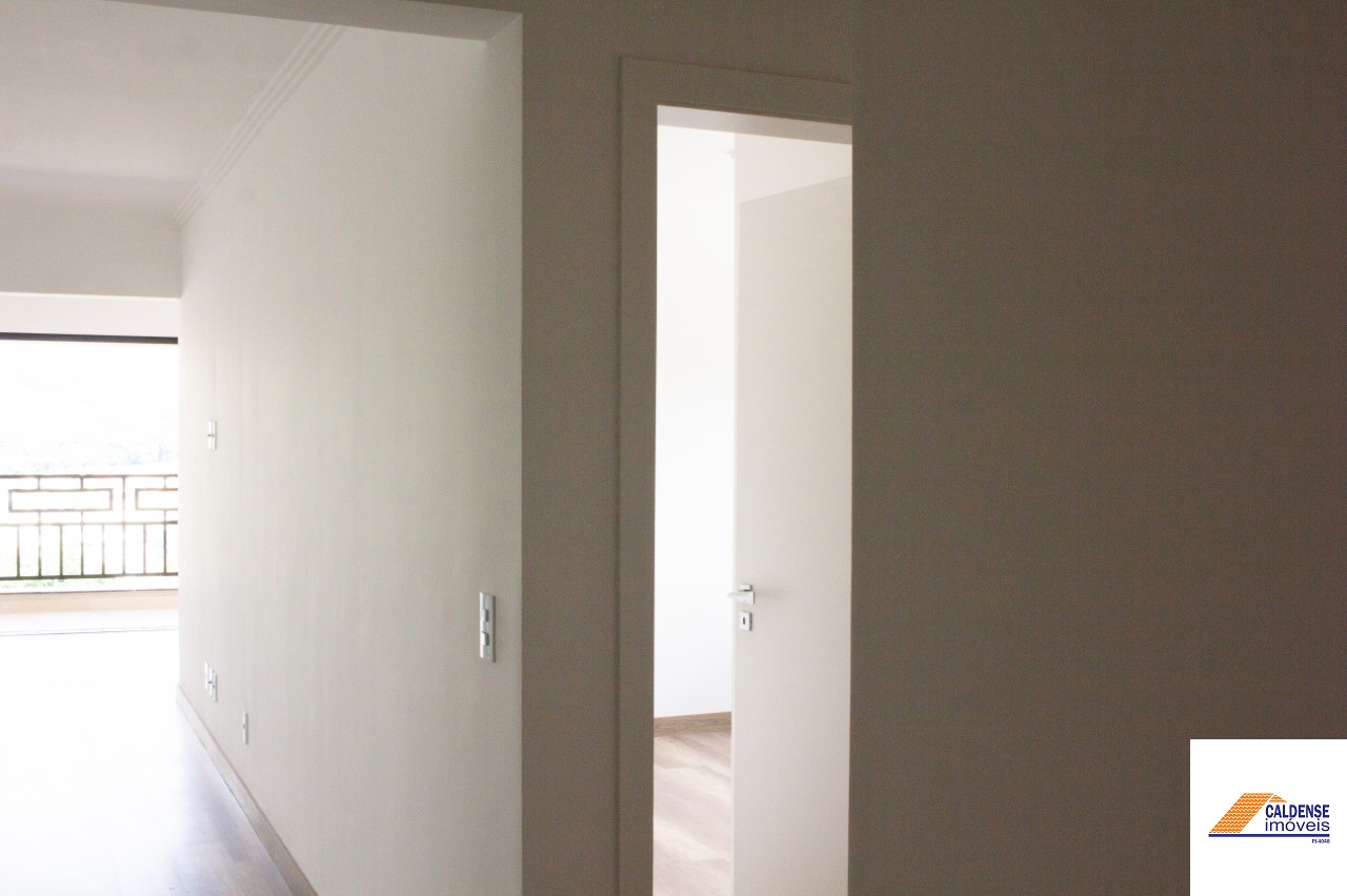 Apartamento à venda com 3 quartos, 125m² - Foto 32