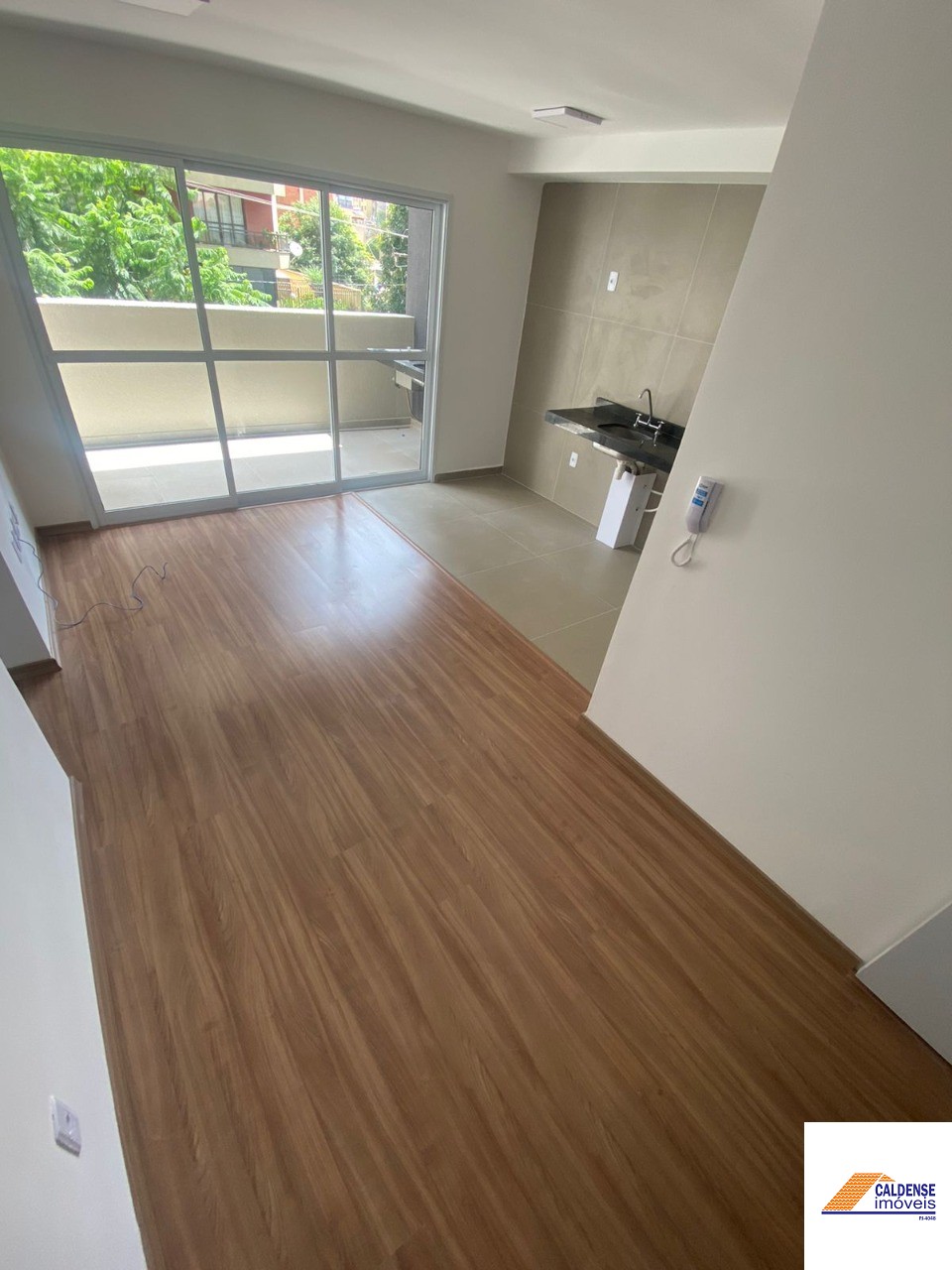 Apartamento para alugar com 2 quartos, 65m² - Foto 40