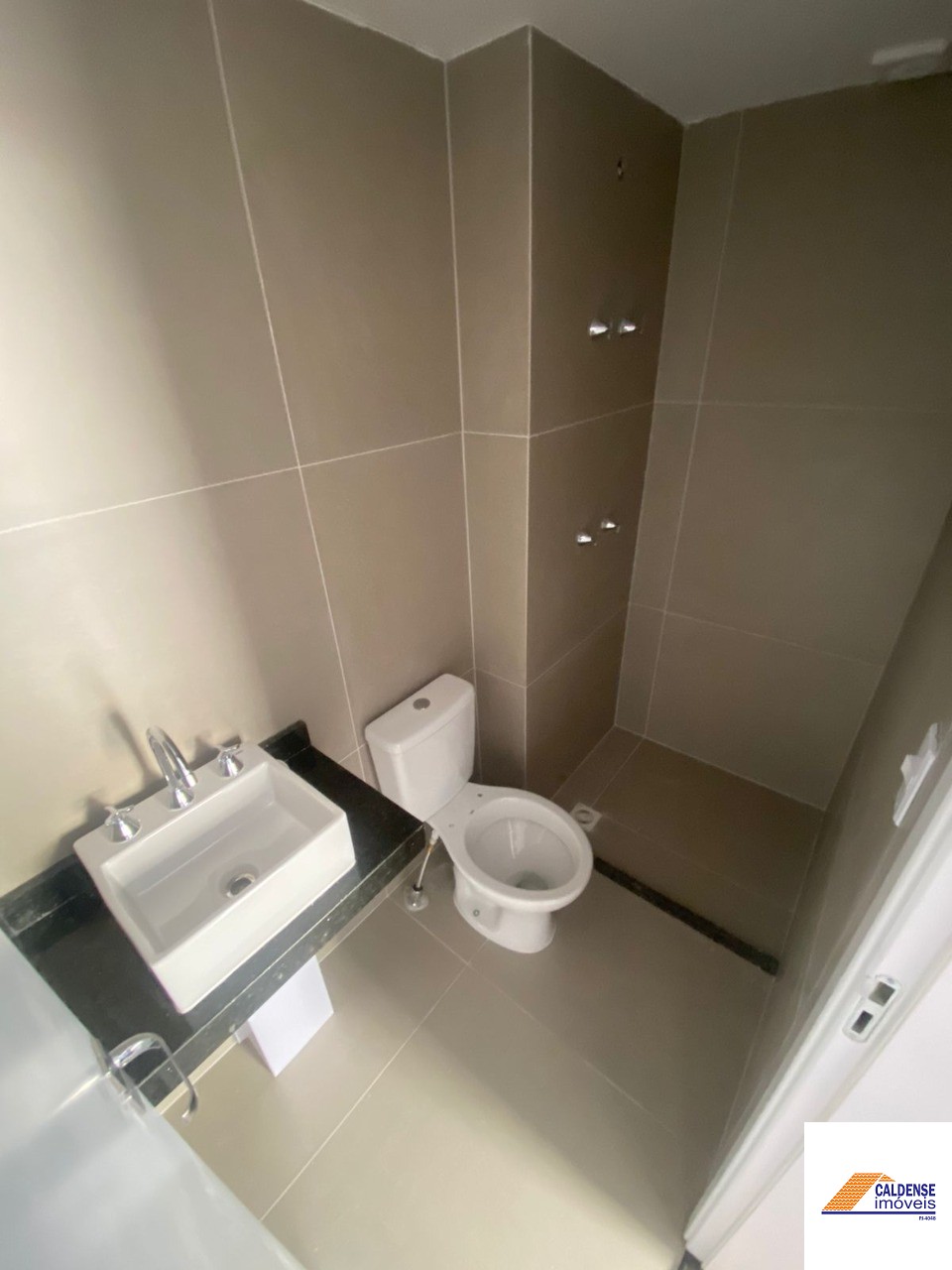 Apartamento para alugar com 2 quartos, 65m² - Foto 52