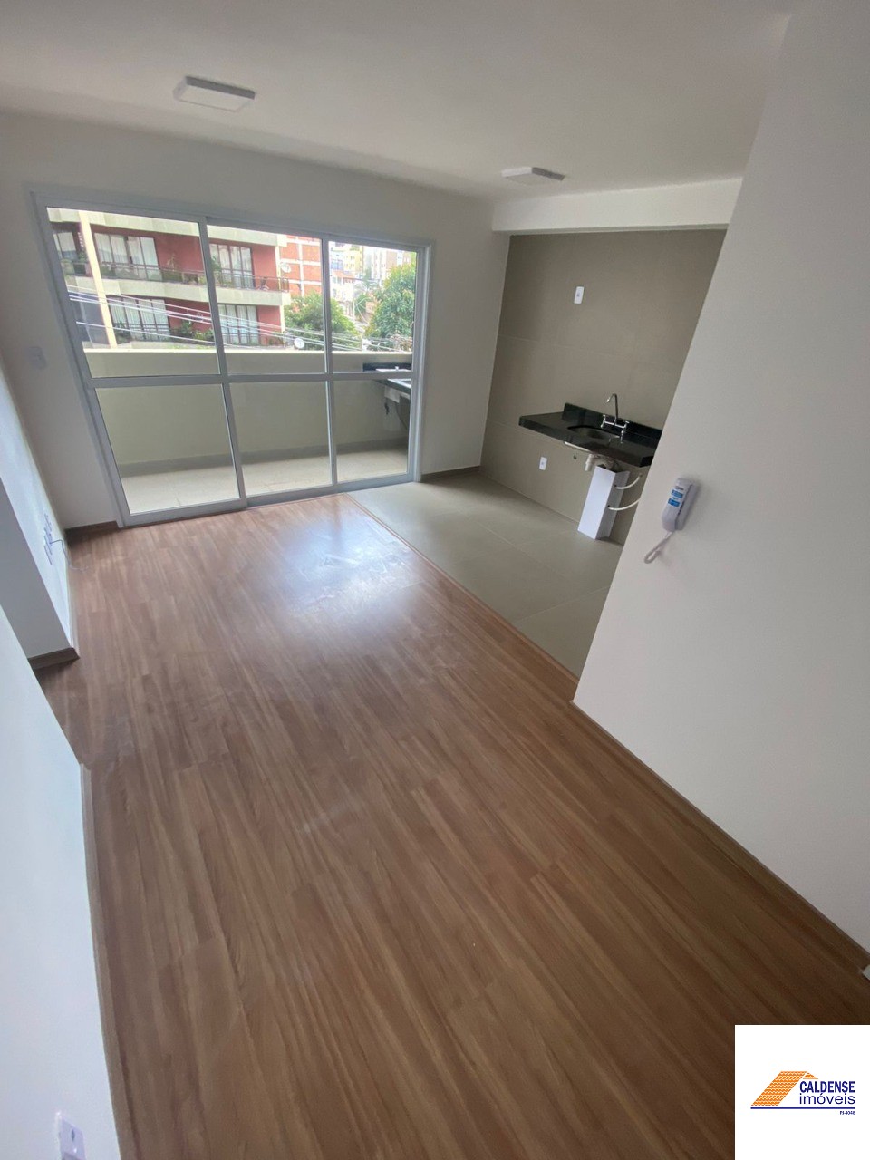 Apartamento para alugar com 2 quartos, 65m² - Foto 42