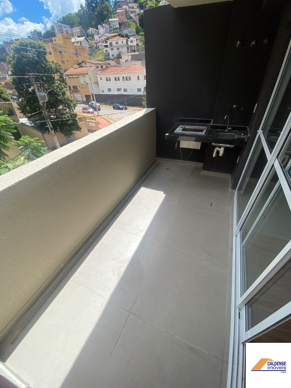 Apartamento para alugar com 2 quartos, 65m² - Foto 43