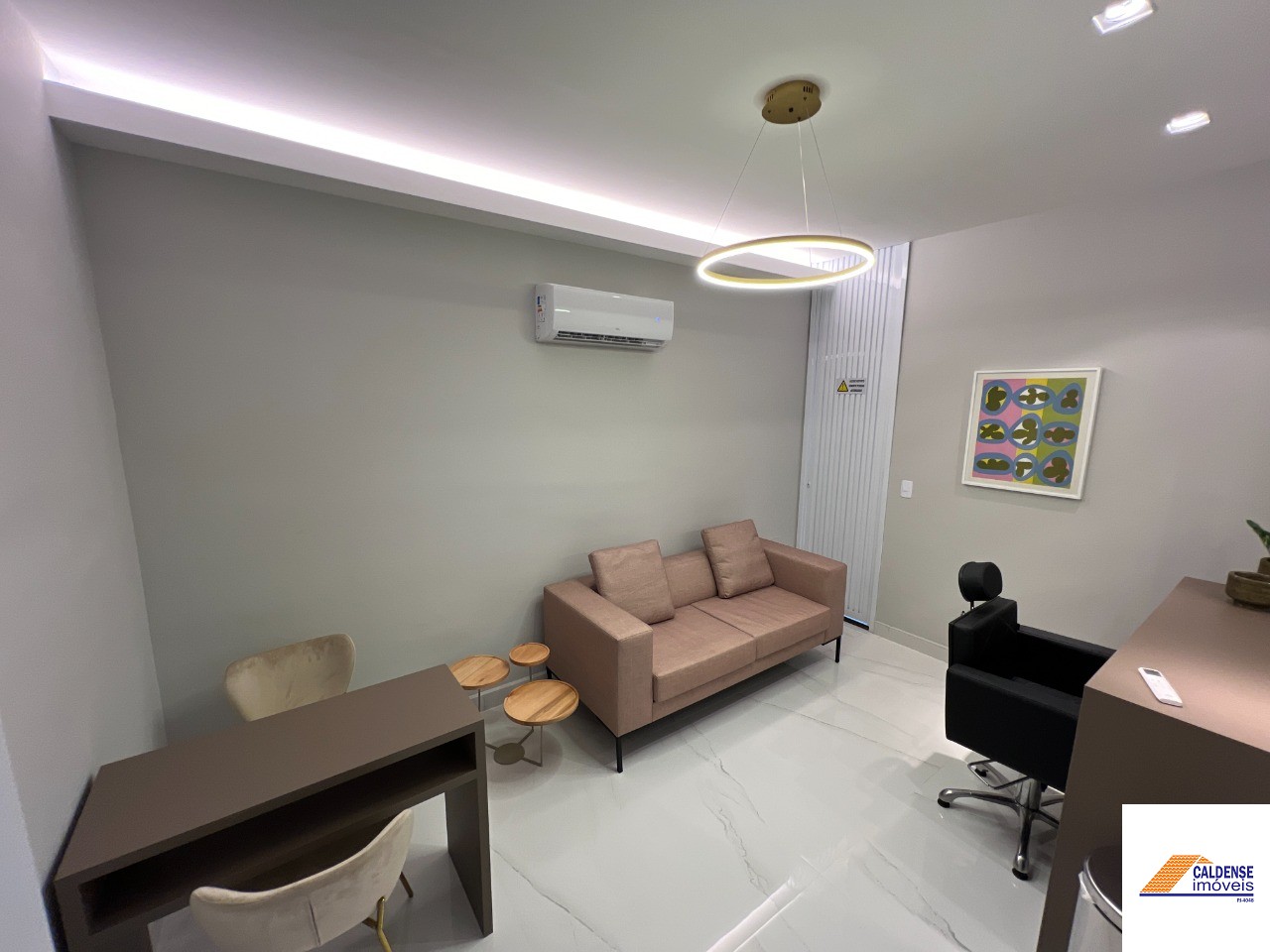 Apartamento para alugar com 2 quartos, 65m² - Foto 12