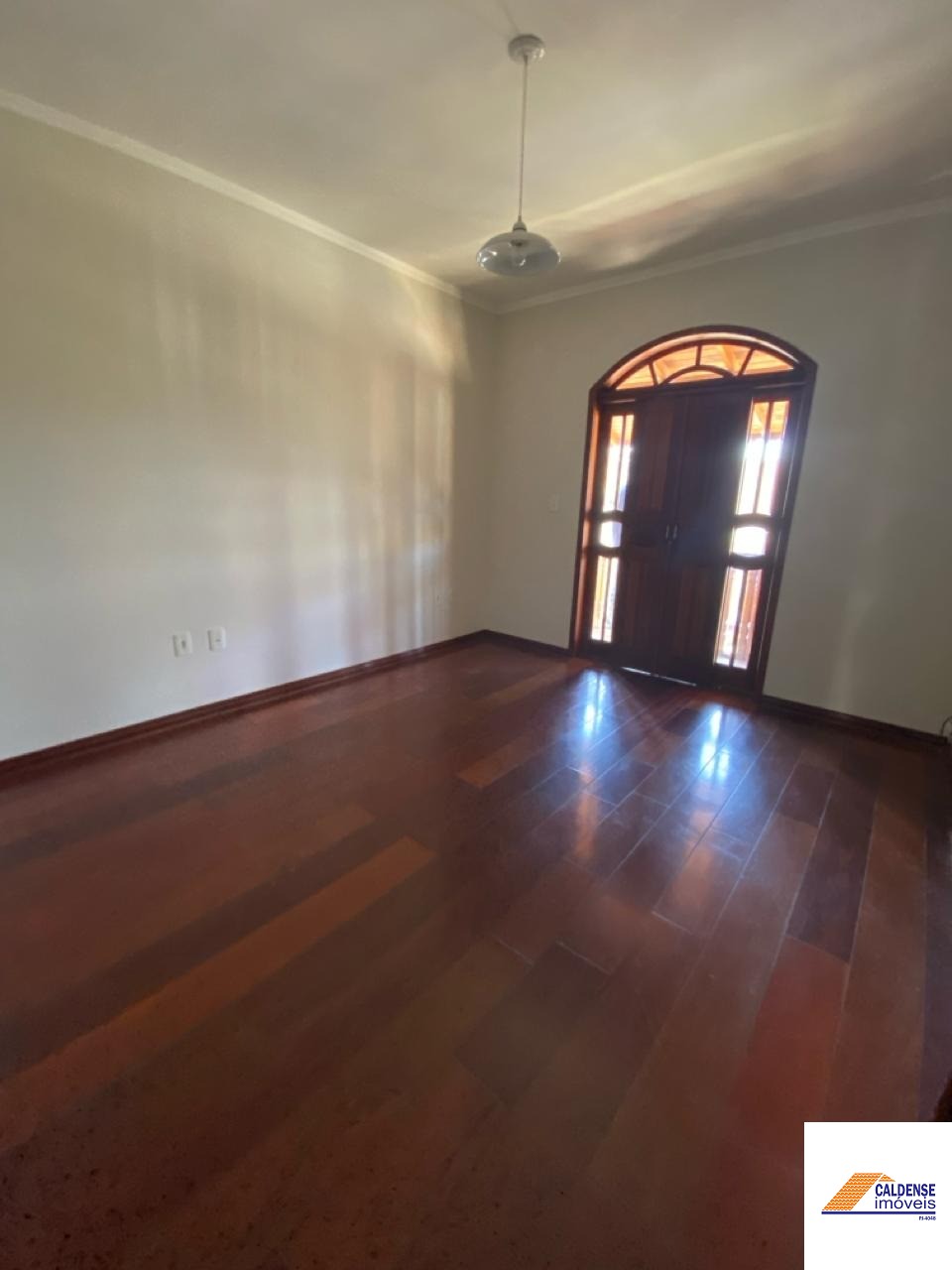 Casa à venda com 3 quartos, 300m² - Foto 11