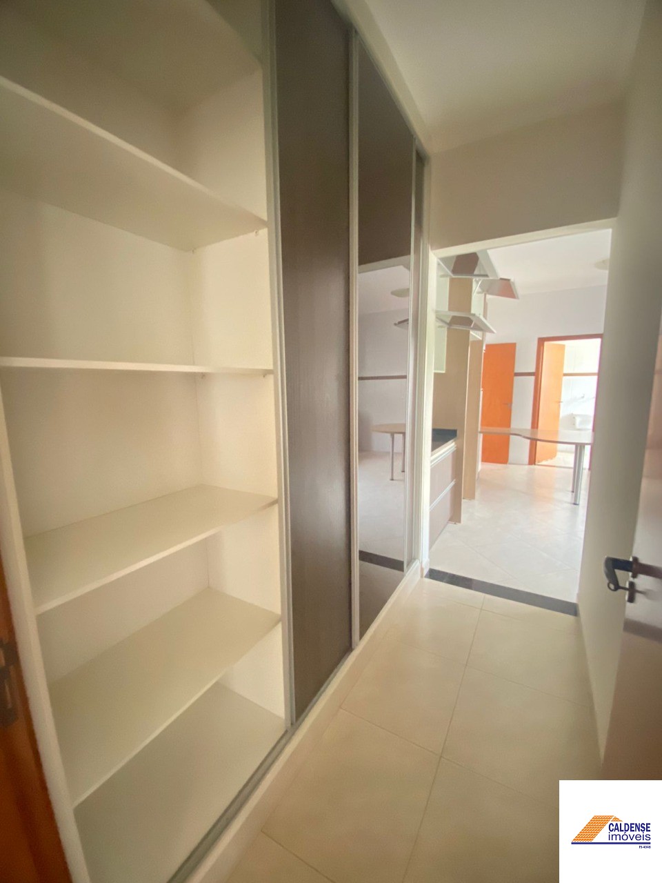 Apartamento à venda com 3 quartos, 290m² - Foto 4