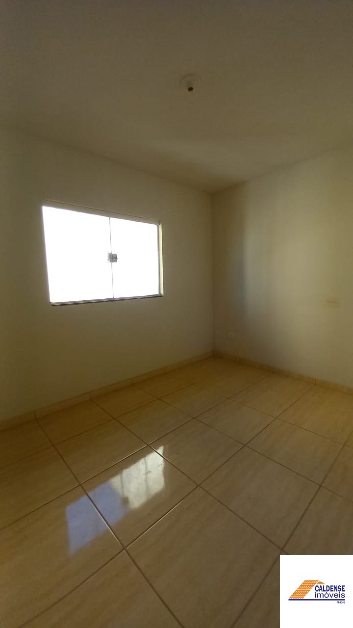 Casa à venda com 2 quartos, 90m² - Foto 3