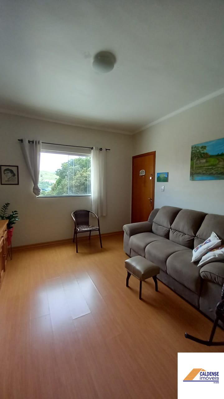 Apartamento à venda com 2 quartos, 60m² - Foto 1