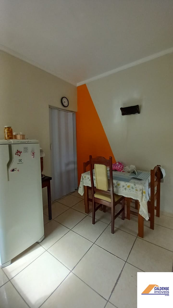 Apartamento à venda com 2 quartos, 60m² - Foto 3