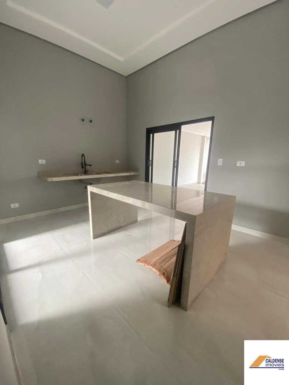 Casa à venda e aluguel com 3 quartos, 142m² - Foto 11