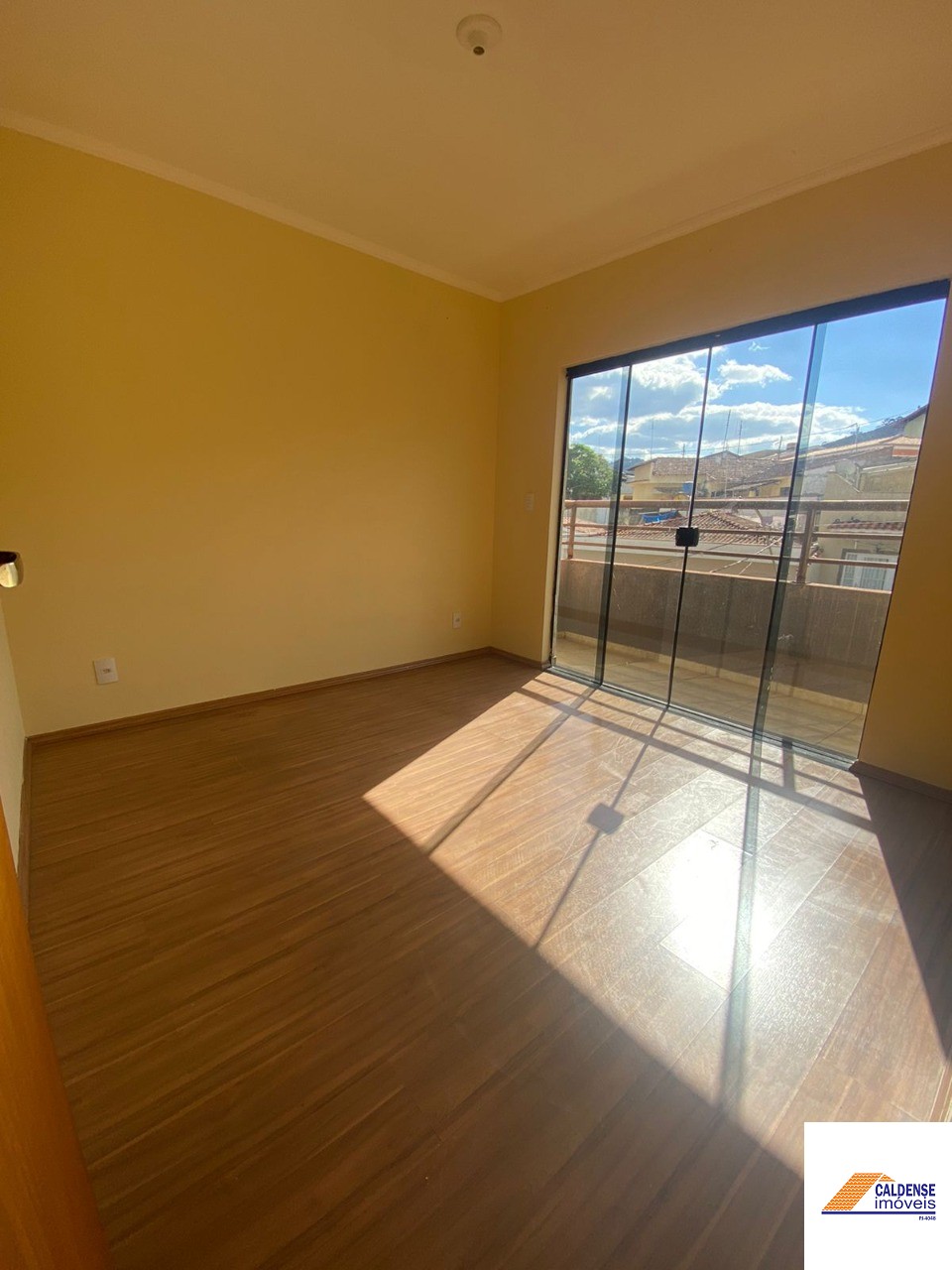 Apartamento para alugar com 3 quartos, 117m² - Foto 2