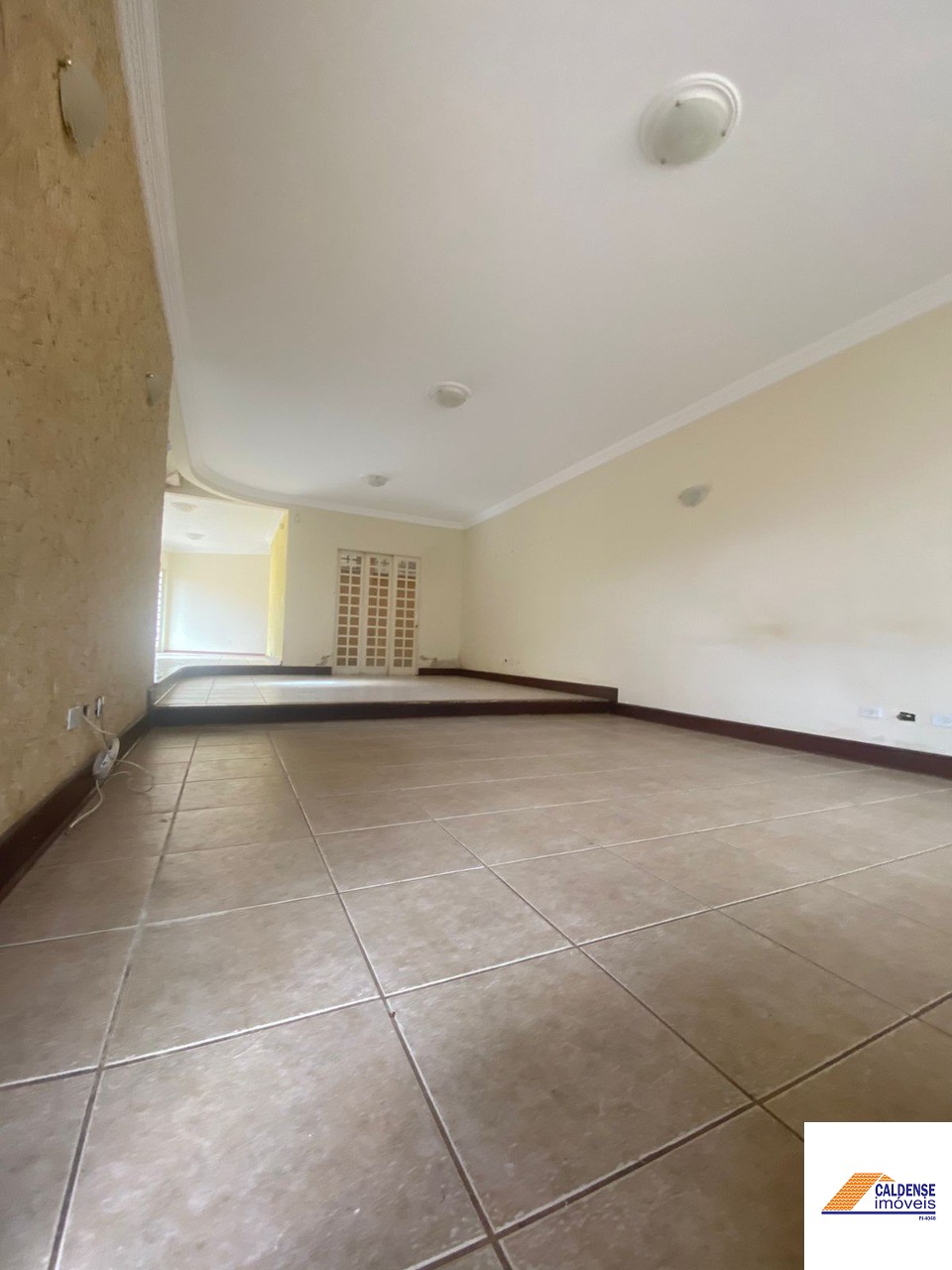 Casa à venda com 3 quartos, 222m² - Foto 11