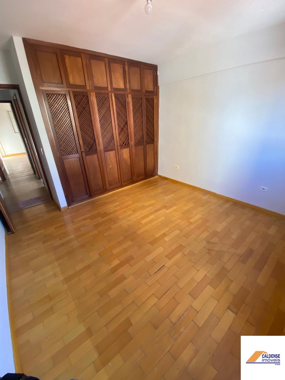 Apartamento à venda com 3 quartos, 135m² - Foto 6