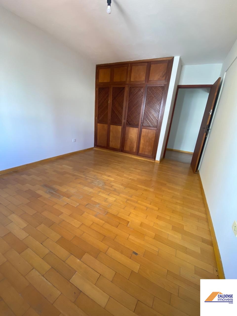 Apartamento à venda com 3 quartos, 135m² - Foto 8