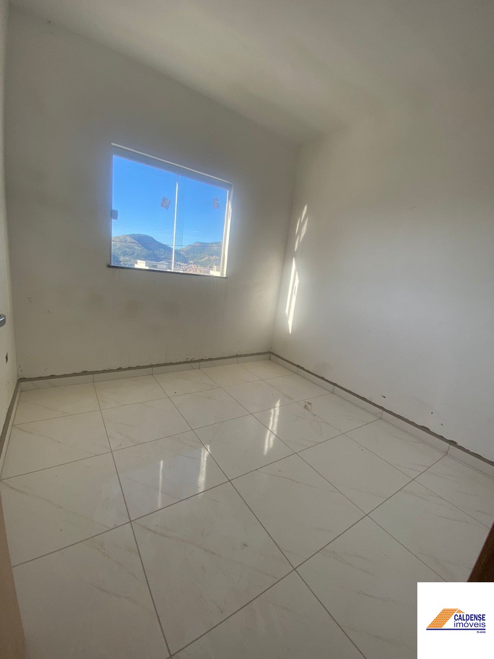 Apartamento à venda com 2 quartos, 60m² - Foto 6