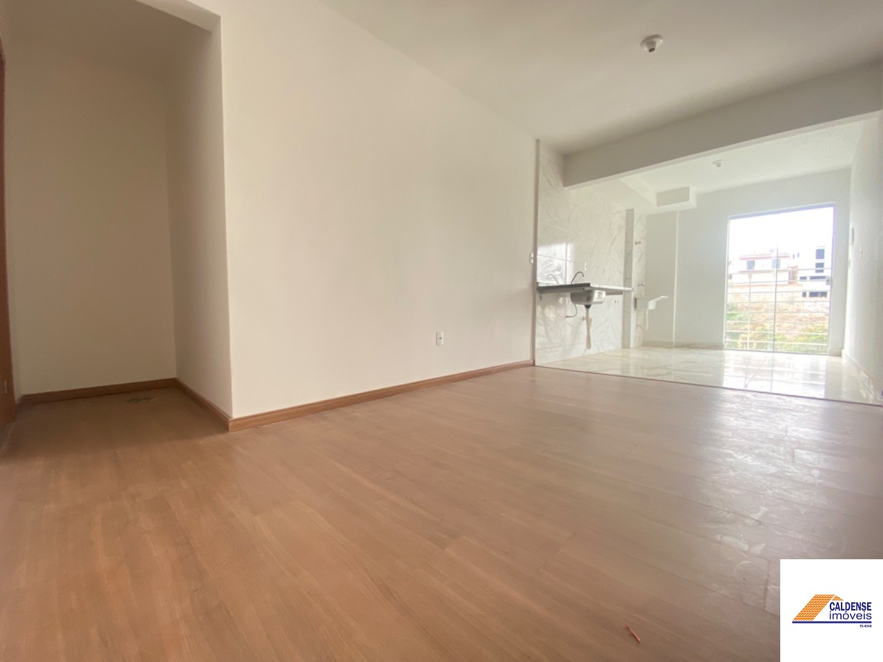 Apartamento à venda com 2 quartos, 50m² - Foto 2