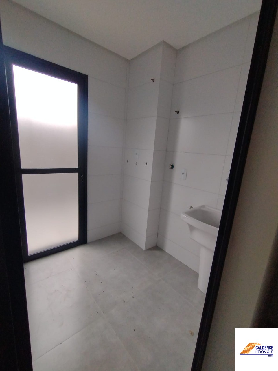 Apartamento à venda com 3 quartos, 30m² - Foto 3