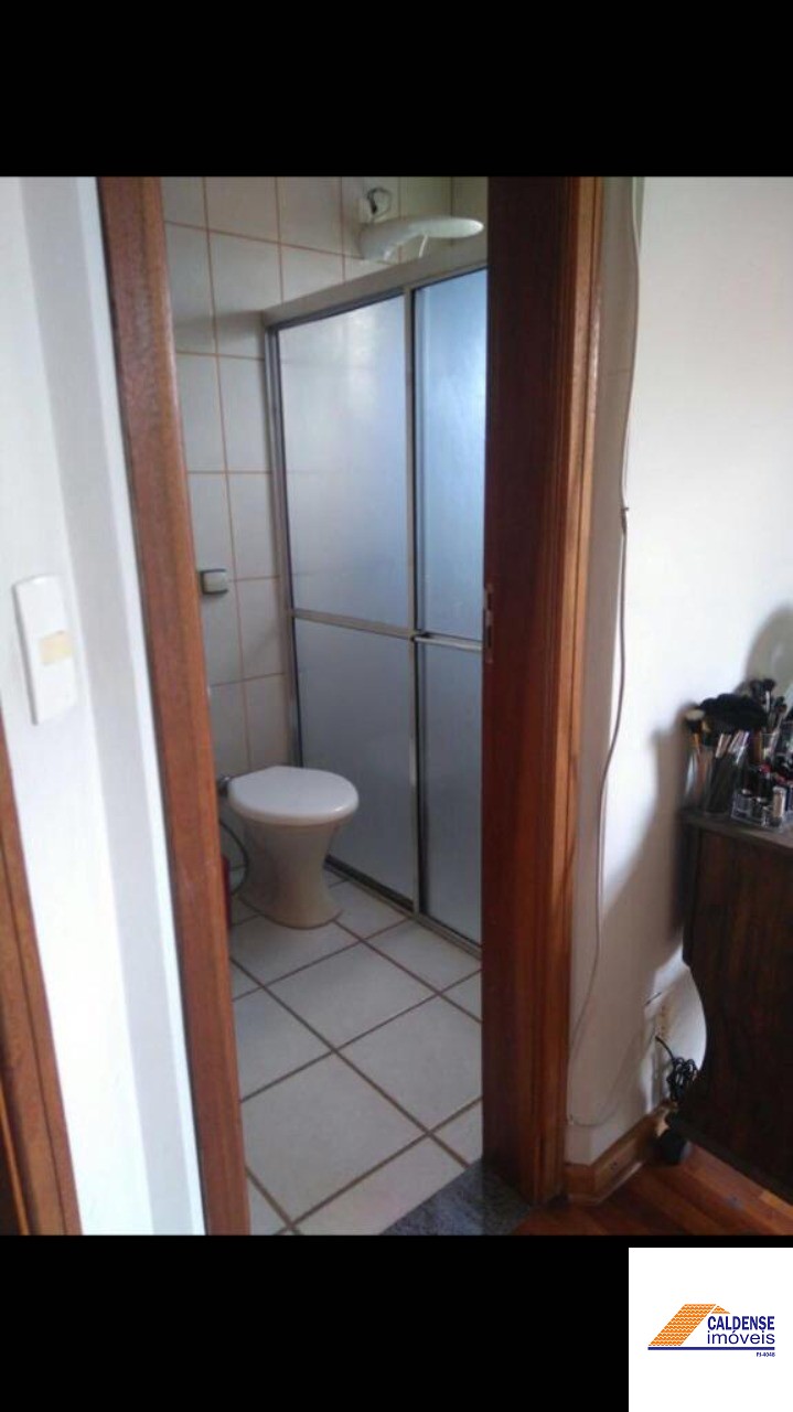 Apartamento à venda com 3 quartos - Foto 6