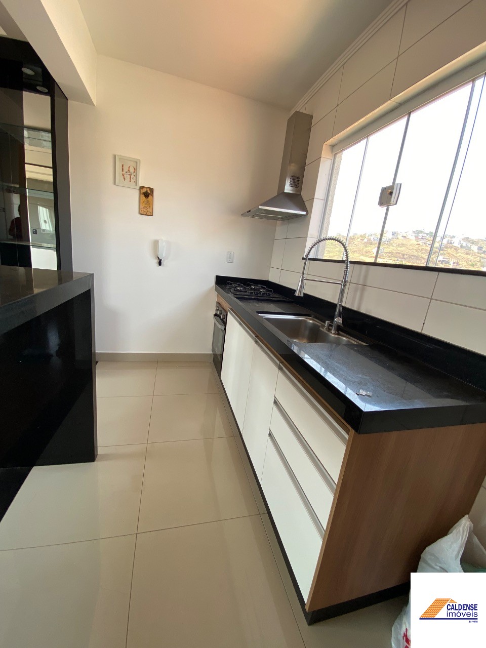 Apartamento para alugar com 2 quartos, 65m² - Foto 6