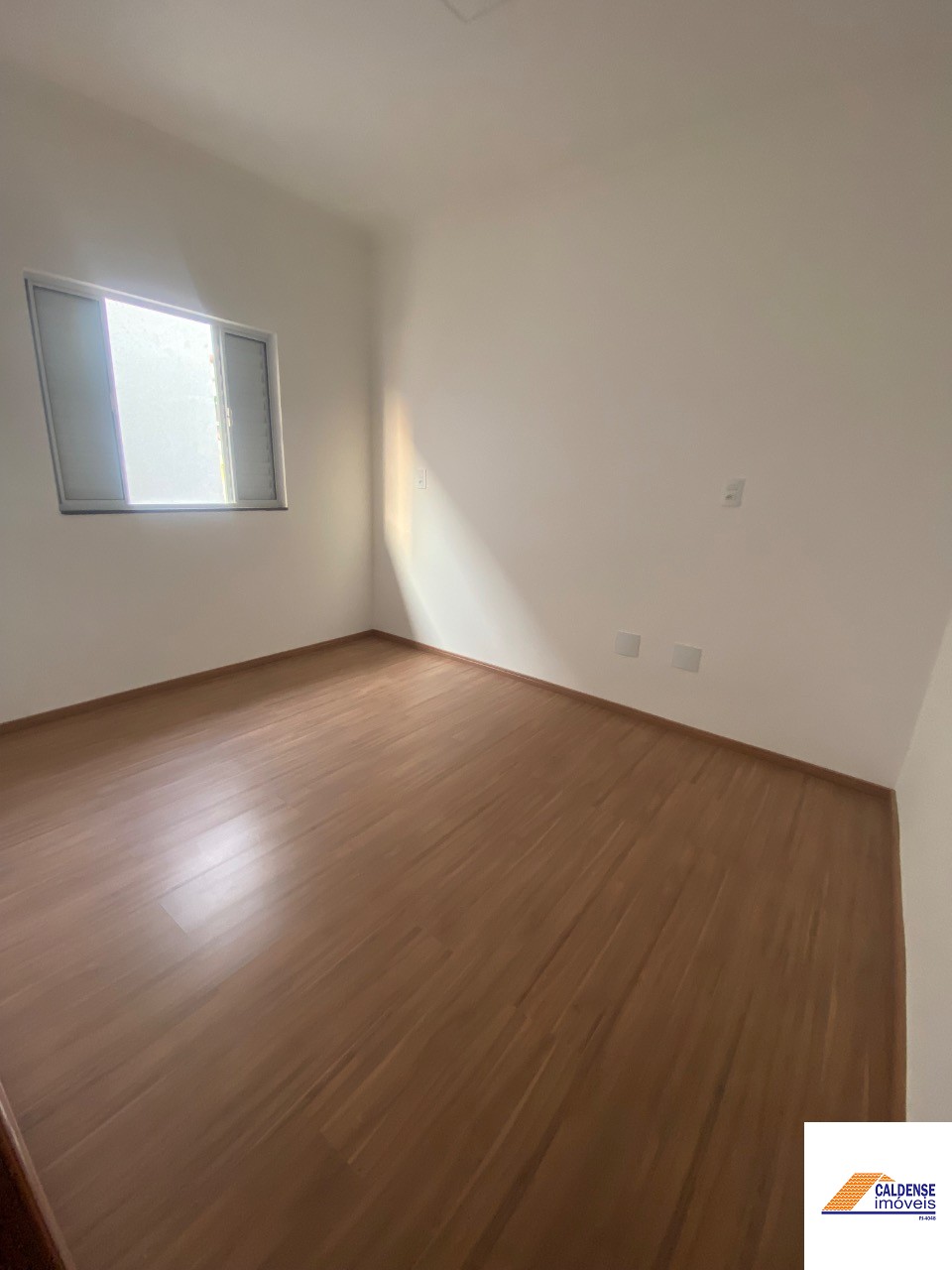 Casa à venda com 2 quartos, 65m² - Foto 8