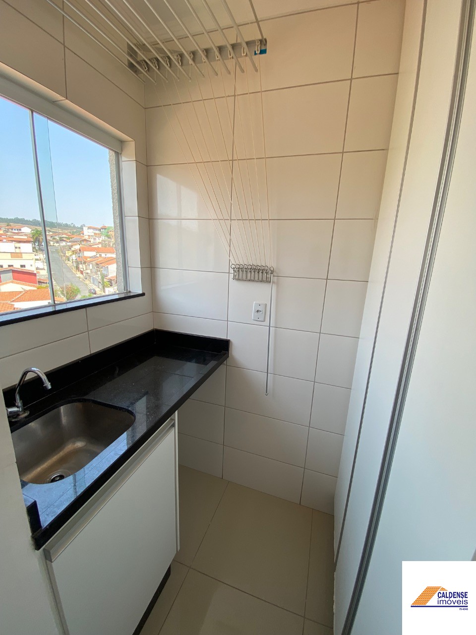 Apartamento para alugar com 2 quartos, 65m² - Foto 8