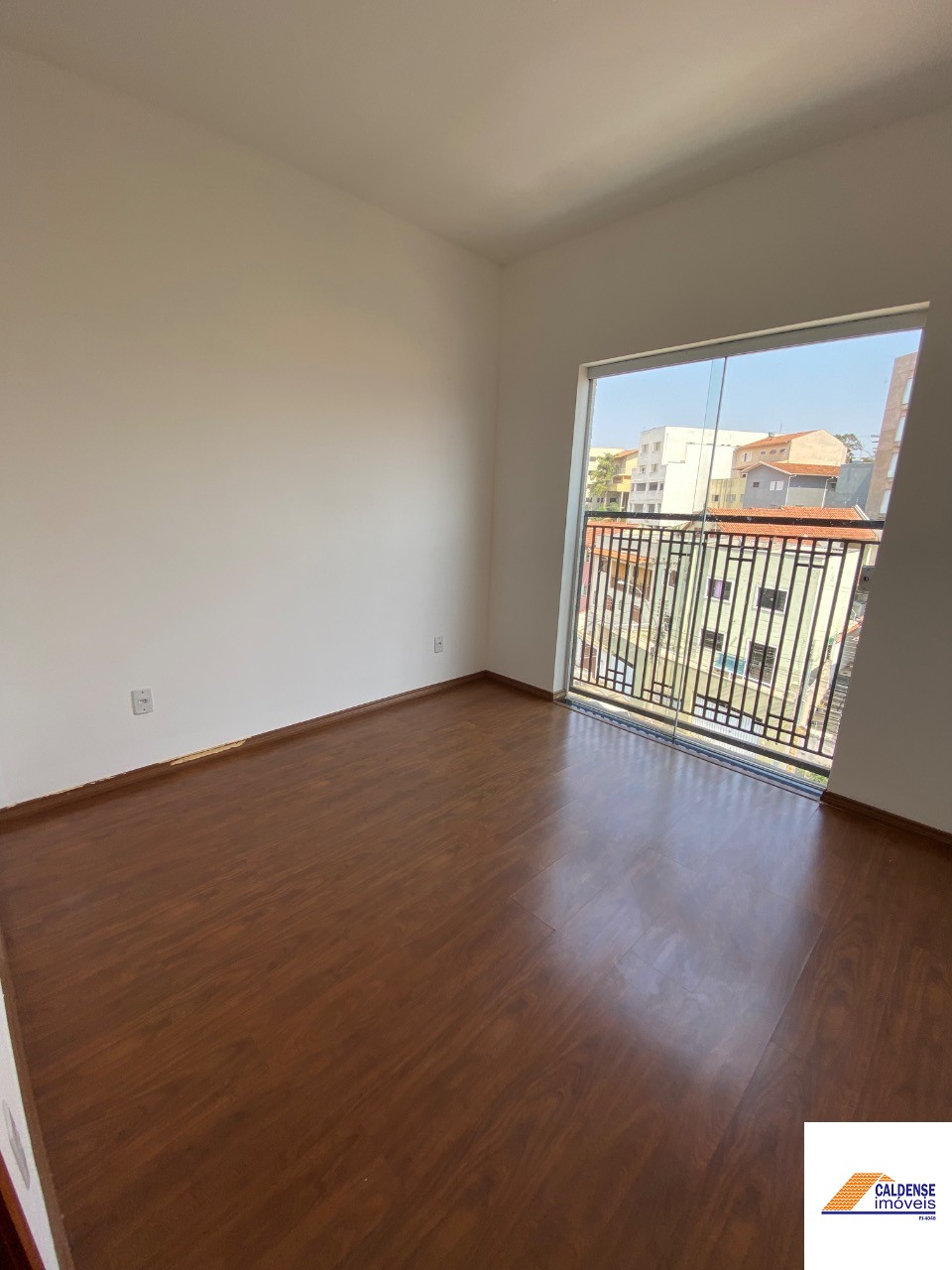 Apartamento para alugar com 2 quartos, 65m² - Foto 12