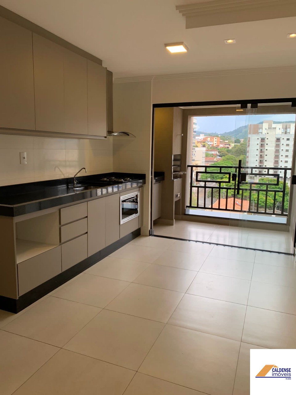 Apartamento à venda com 2 quartos, 86m² - Foto 12