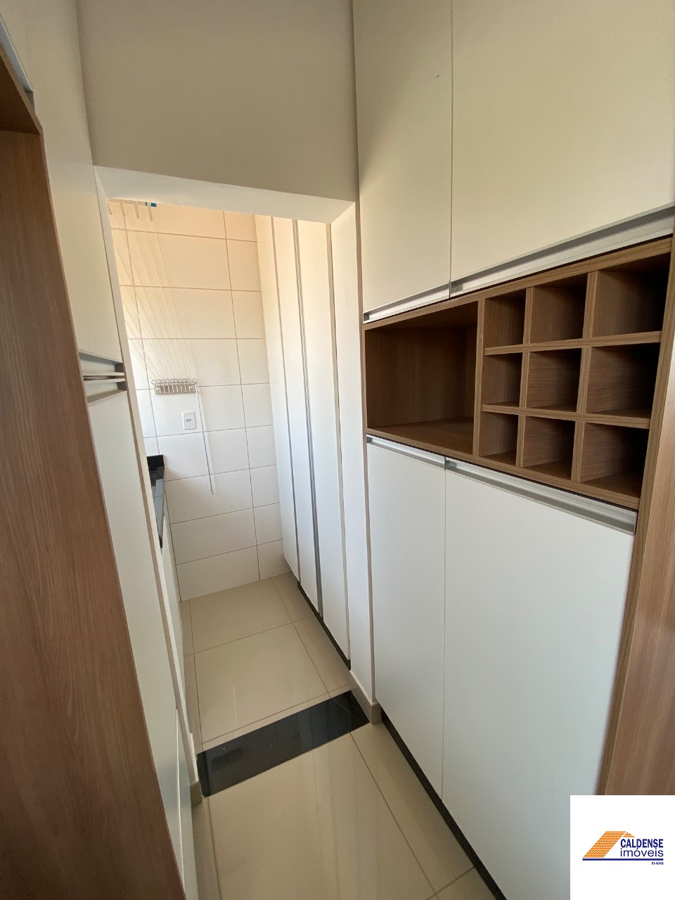 Apartamento para alugar com 2 quartos, 65m² - Foto 7