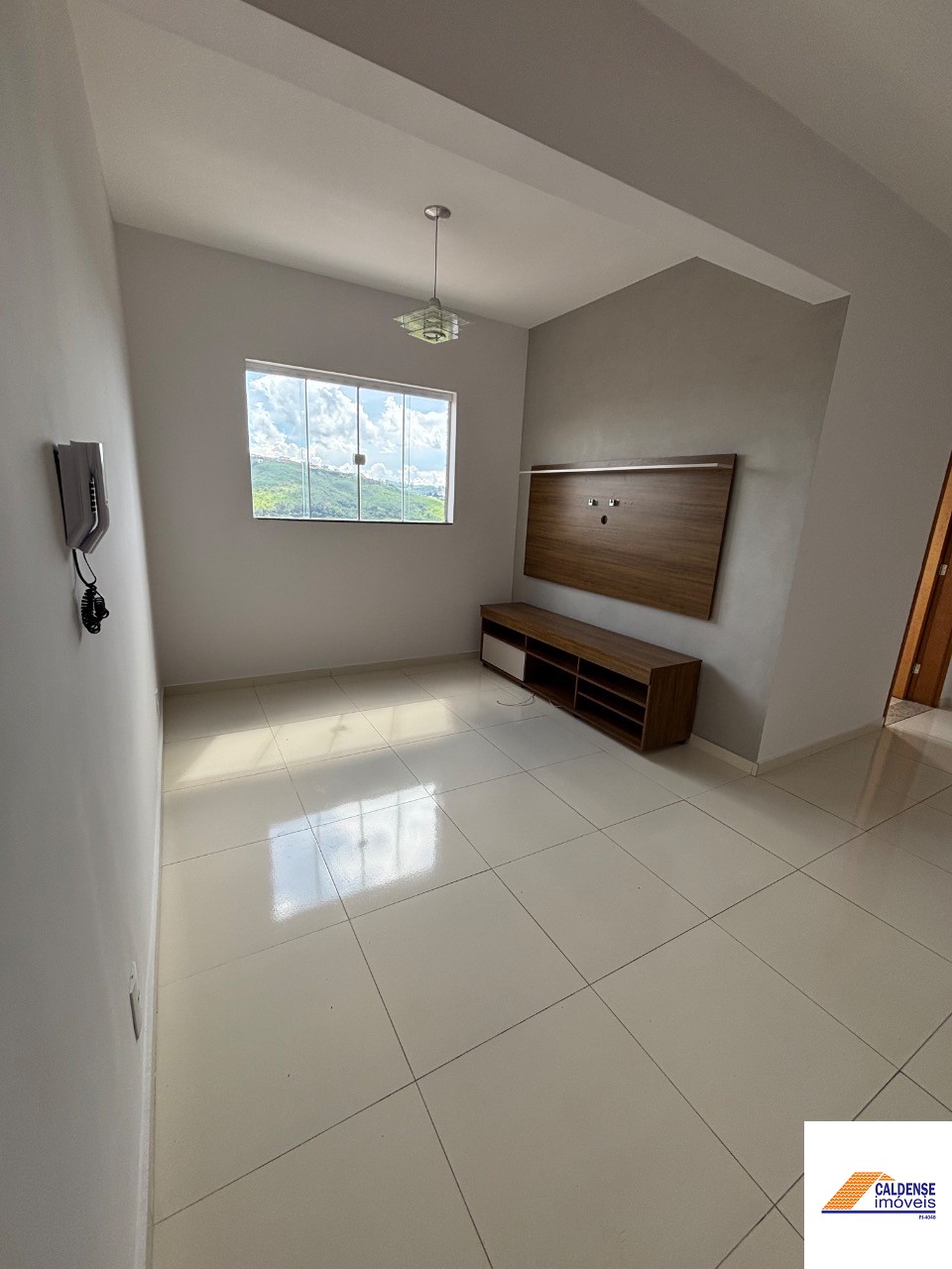 Apartamento à venda com 2 quartos, 64m² - Foto 3