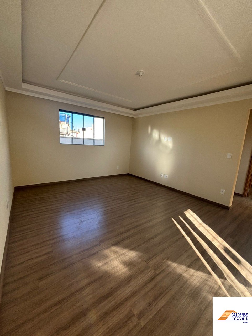 Apartamento à venda com 3 quartos, 74m² - Foto 2