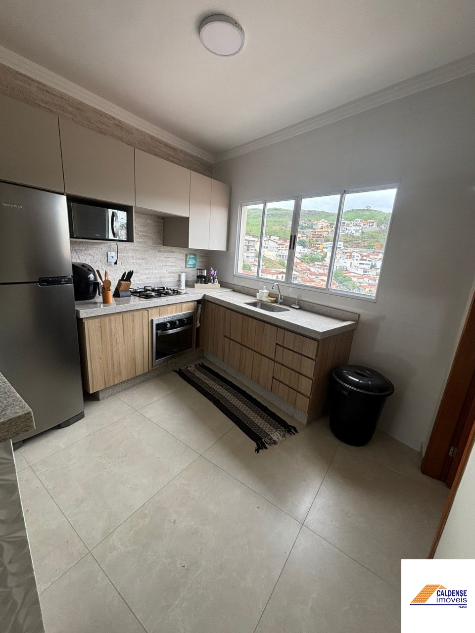 Apartamento à venda e aluguel com 3 quartos, 90m² - Foto 11