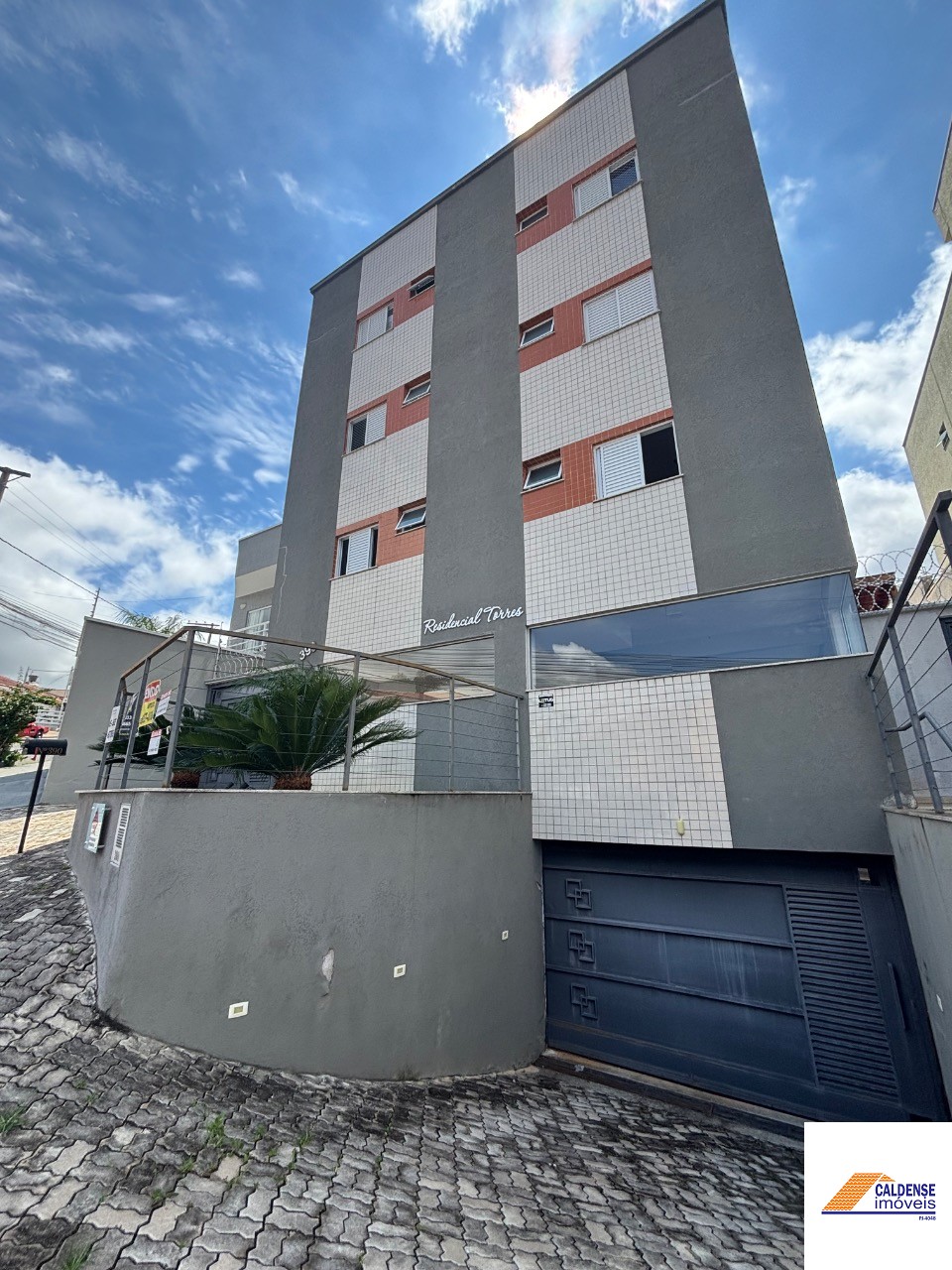 Cobertura à venda com 2 quartos, 150m² - Foto 1