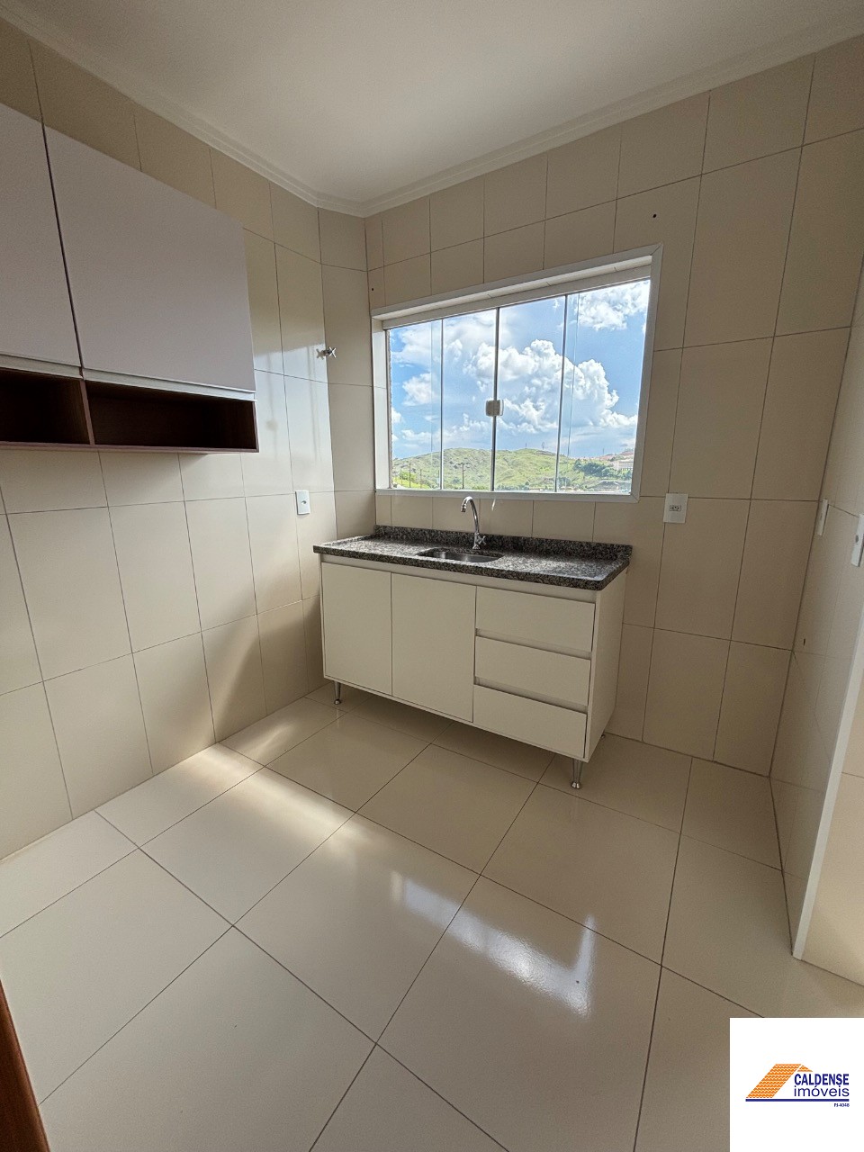 Apartamento à venda com 2 quartos, 64m² - Foto 6