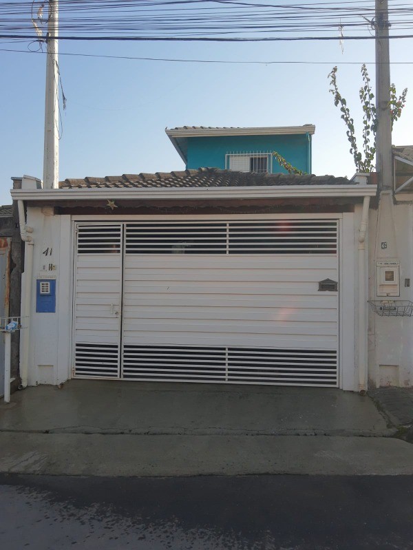 Casa a venda em Várzea Paulista, divisa com Jundiaí, Agapeama