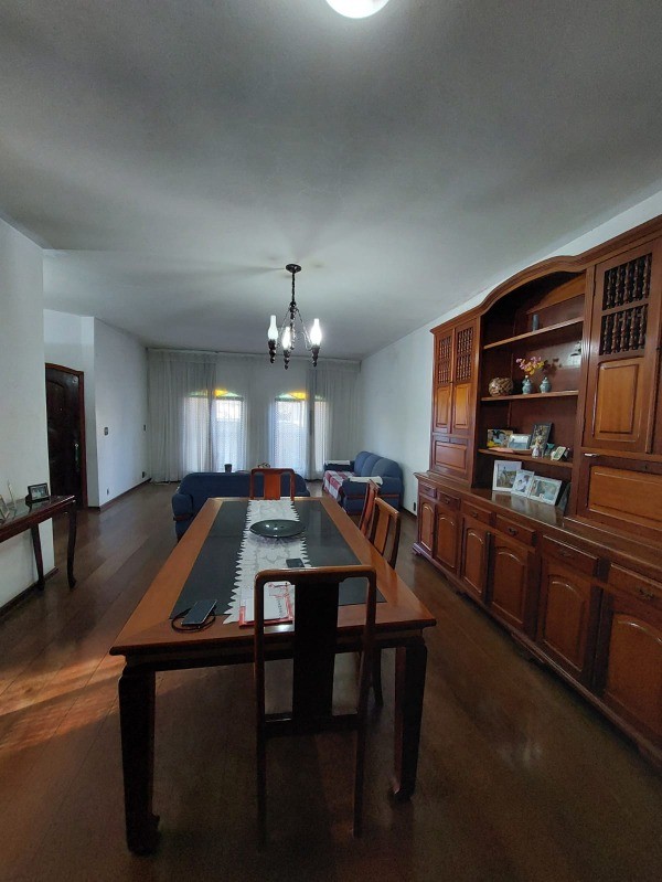 Casa a venda em Jundiaí-SP, com 03 dormitótios no Jardim São Vicente em Jundiaí-SP.
