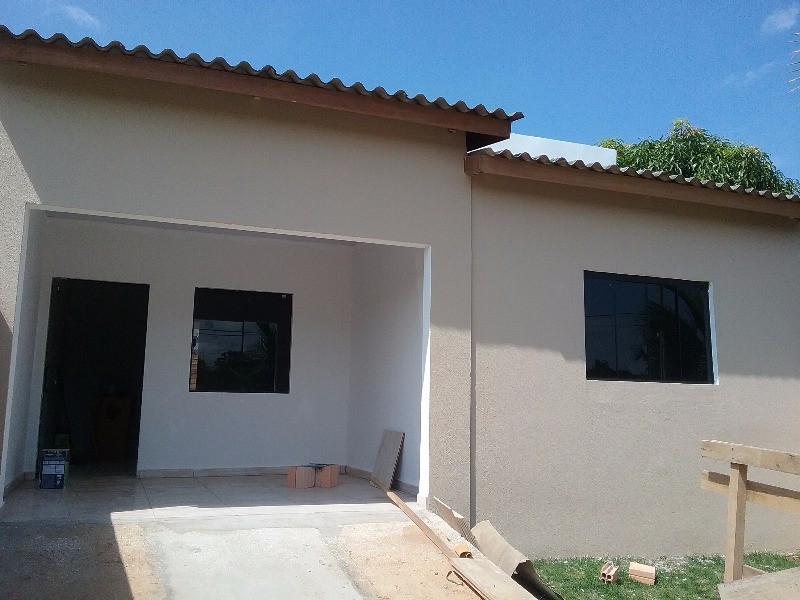 Casa à venda com 2 quartos, 225m² - Foto 2