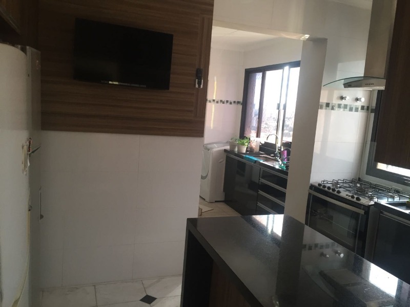 Apartamento à venda com 5 quartos, 300m² - Foto 4