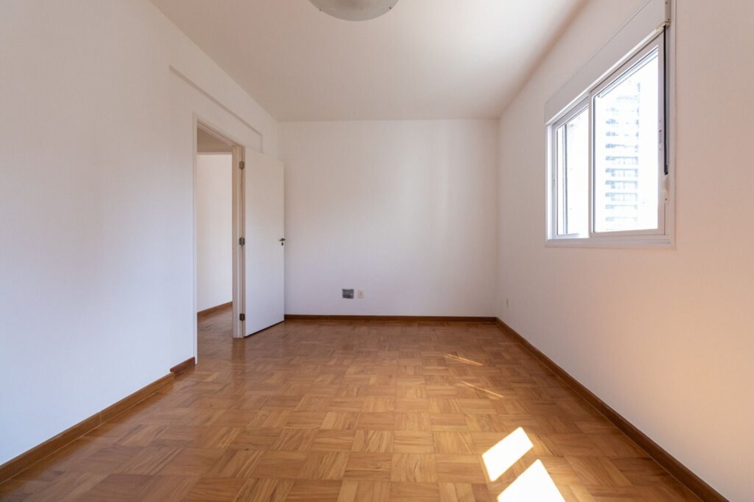 Apartamento à venda com 3 quartos, 140m² - Foto 46