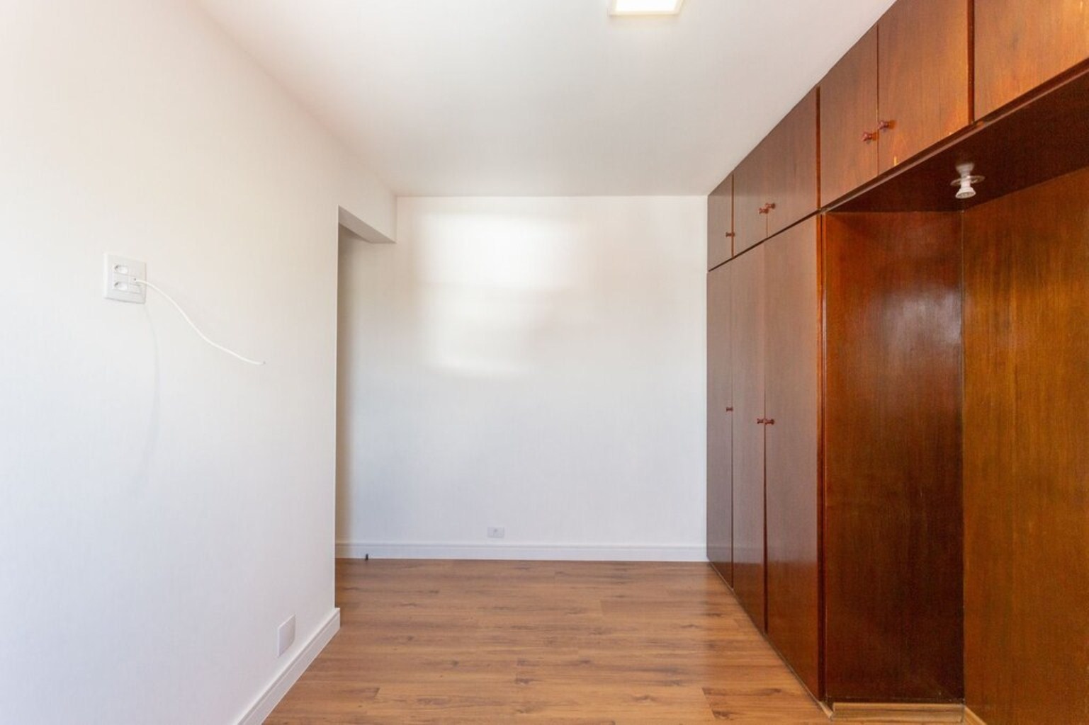 Apartamento à venda com 2 quartos, 61m² - Foto 30