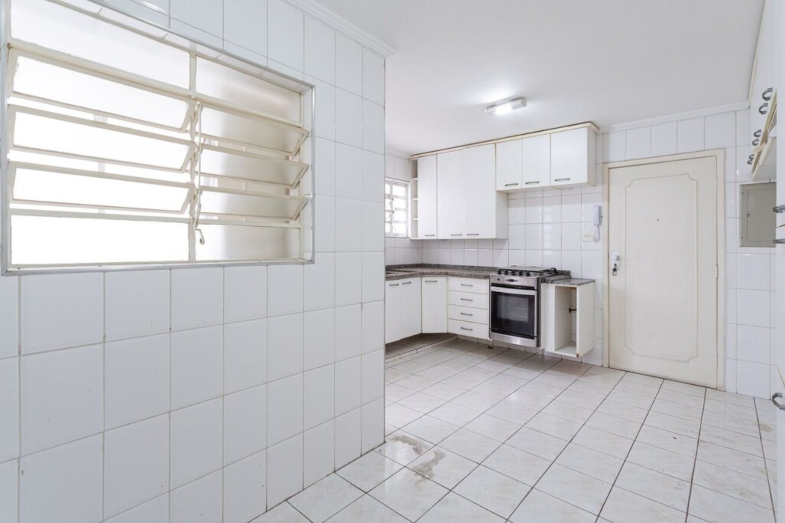 Apartamento à venda com 3 quartos, 125m² - Foto 12