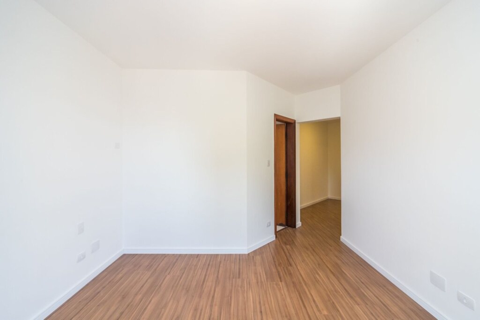 Apartamento à venda com 3 quartos, 112m² - Foto 12