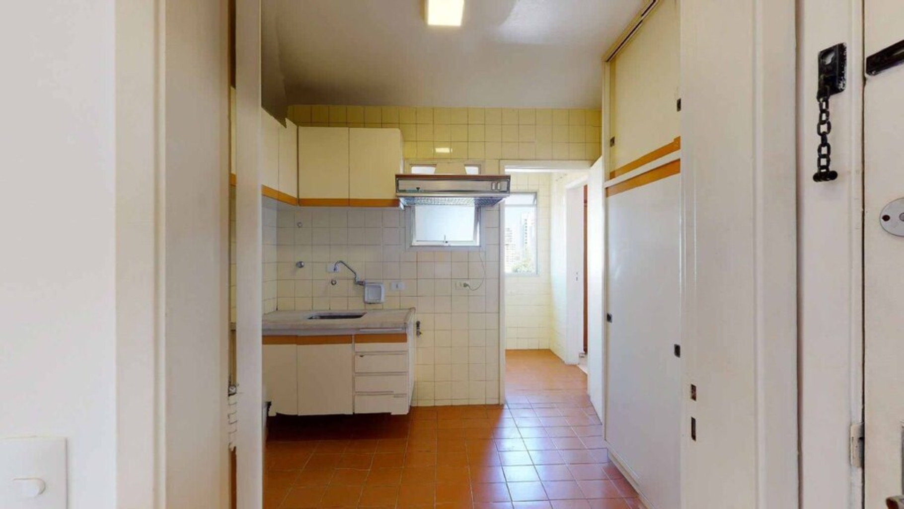 Apartamento à venda com 2 quartos, 64m² - Foto 14