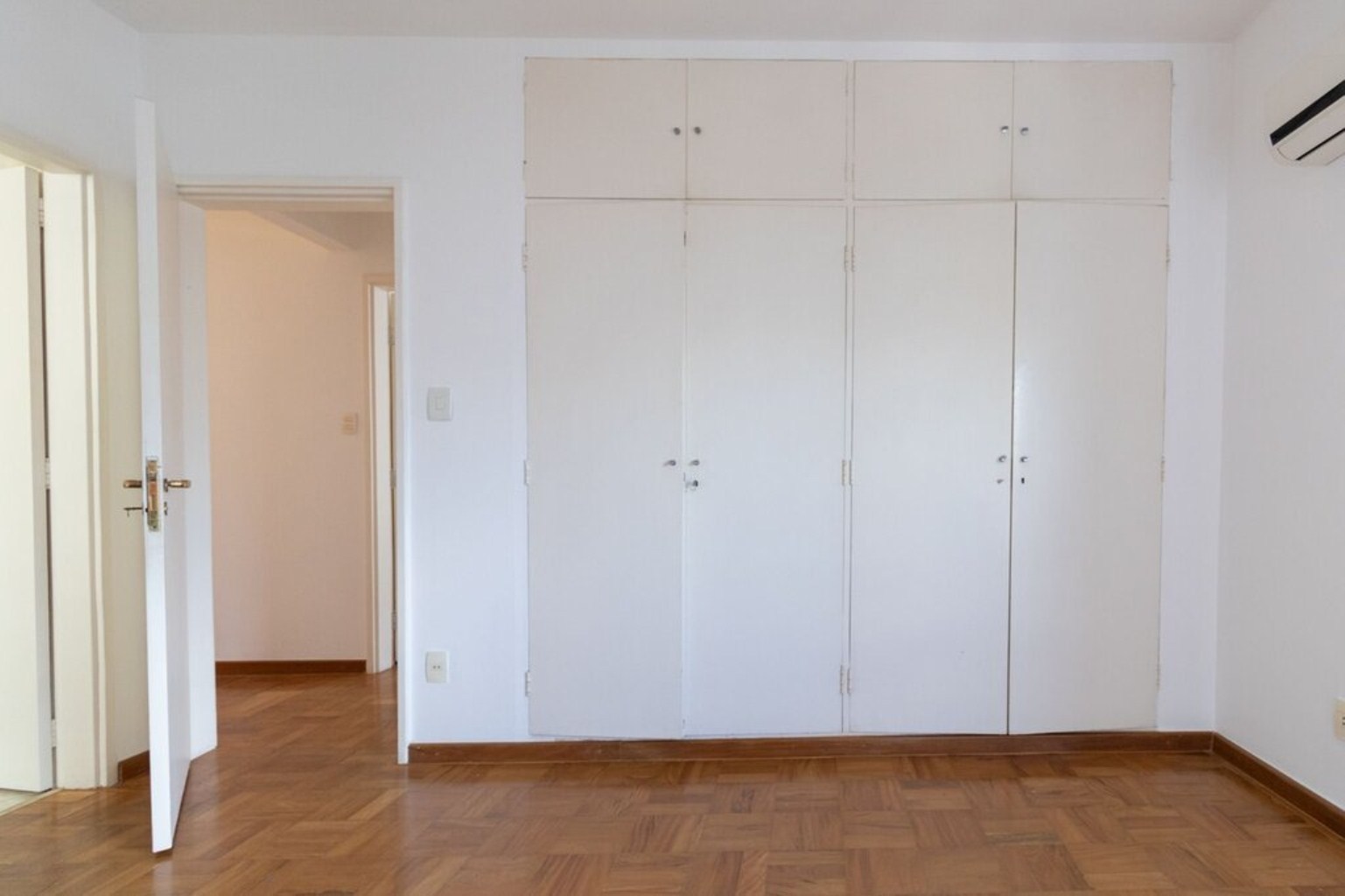 Apartamento à venda com 3 quartos, 140m² - Foto 42