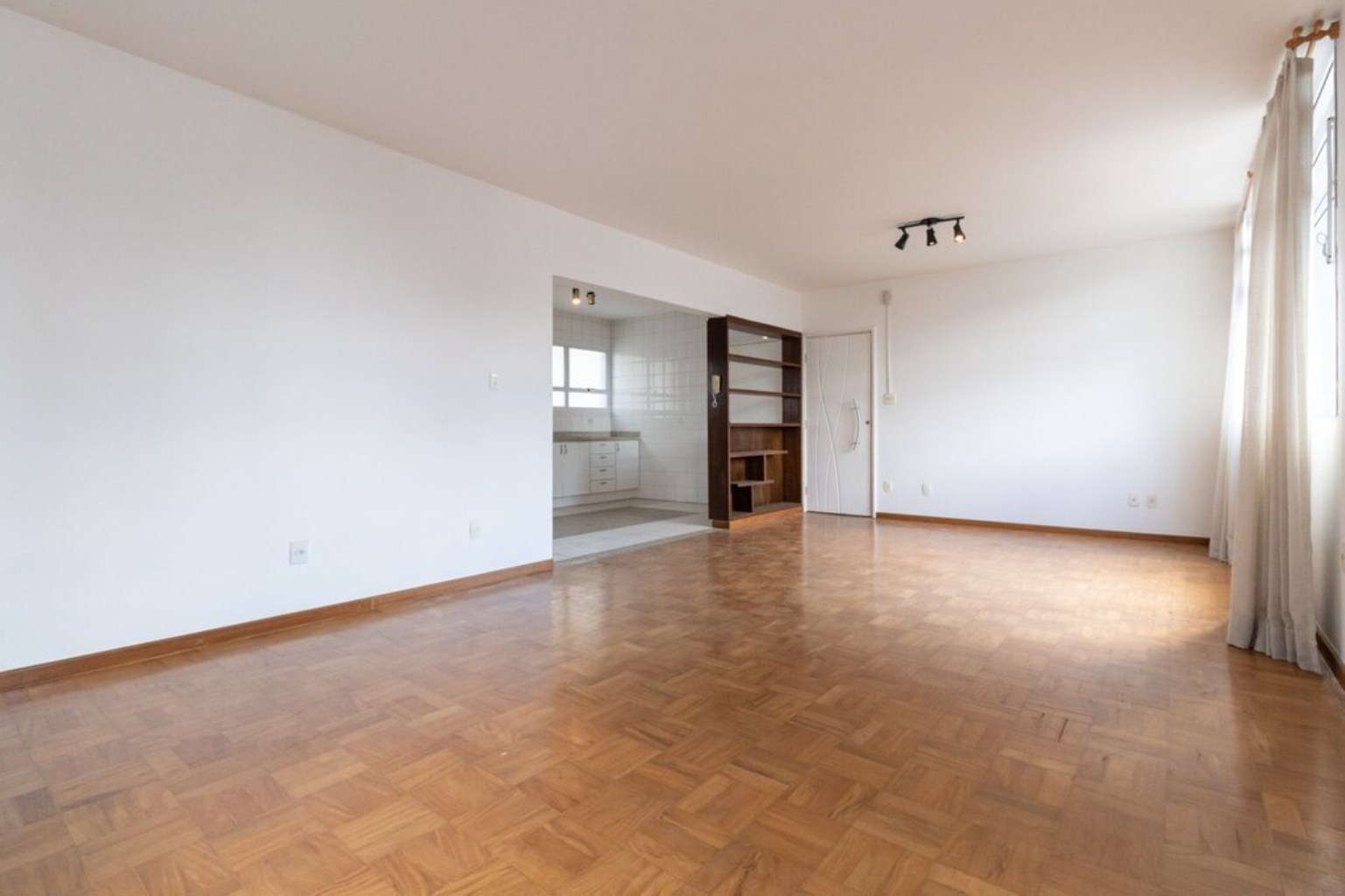 Apartamento à venda com 3 quartos, 140m² - Foto 29