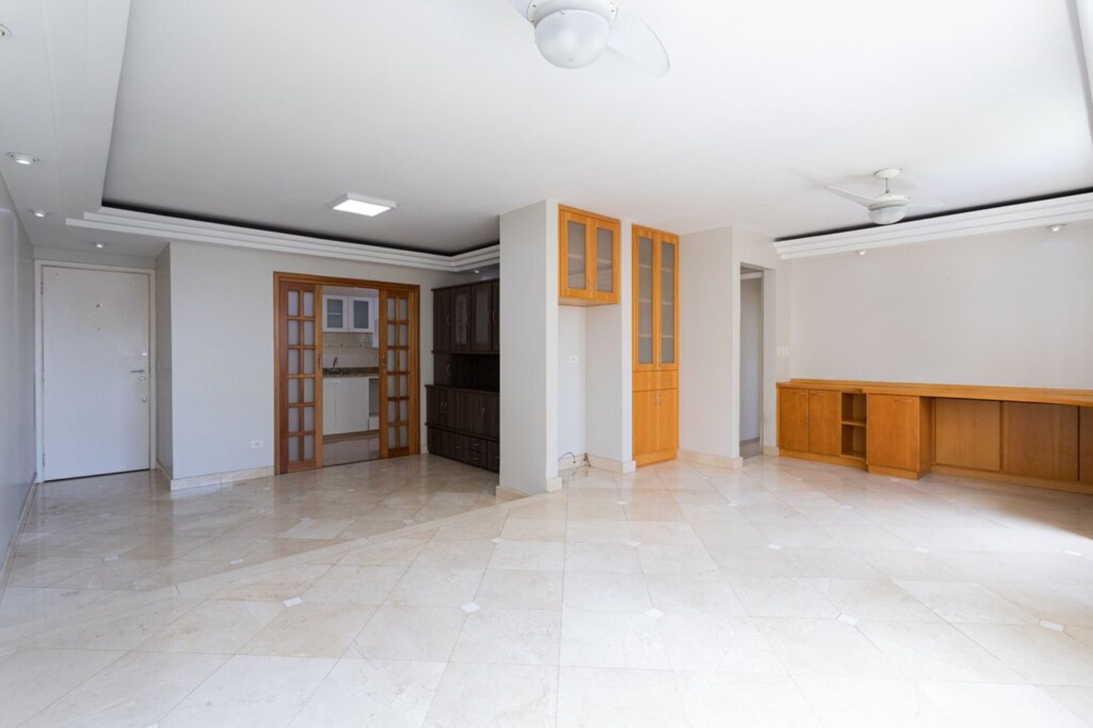 Apartamento à venda com 3 quartos, 98m² - Foto 19