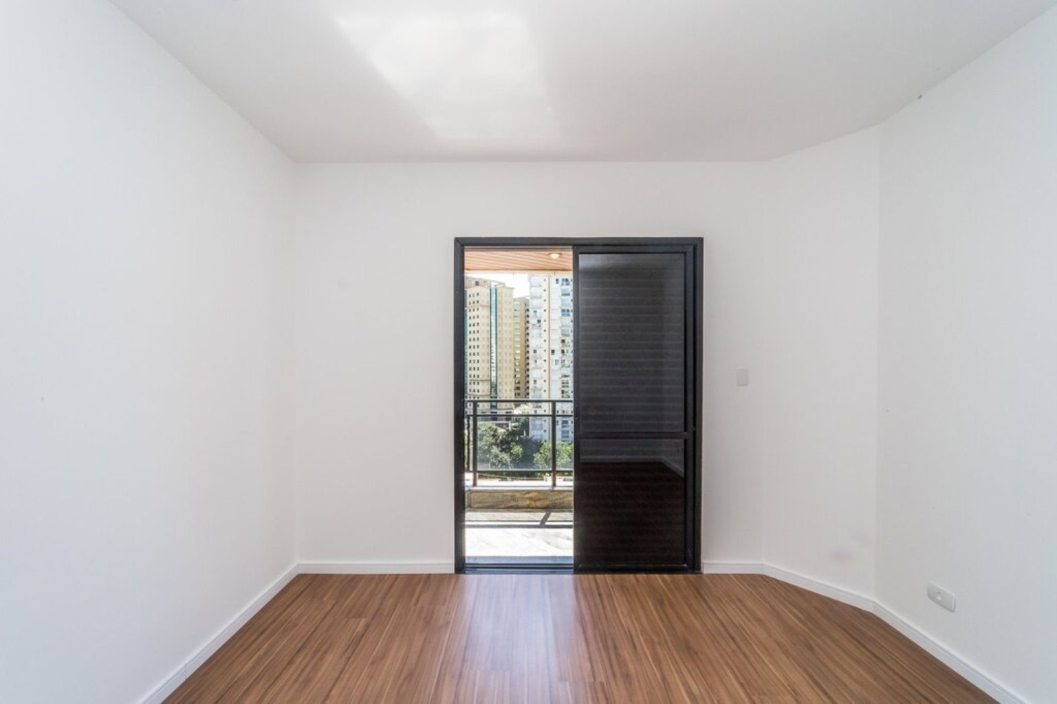 Apartamento à venda com 3 quartos, 112m² - Foto 7