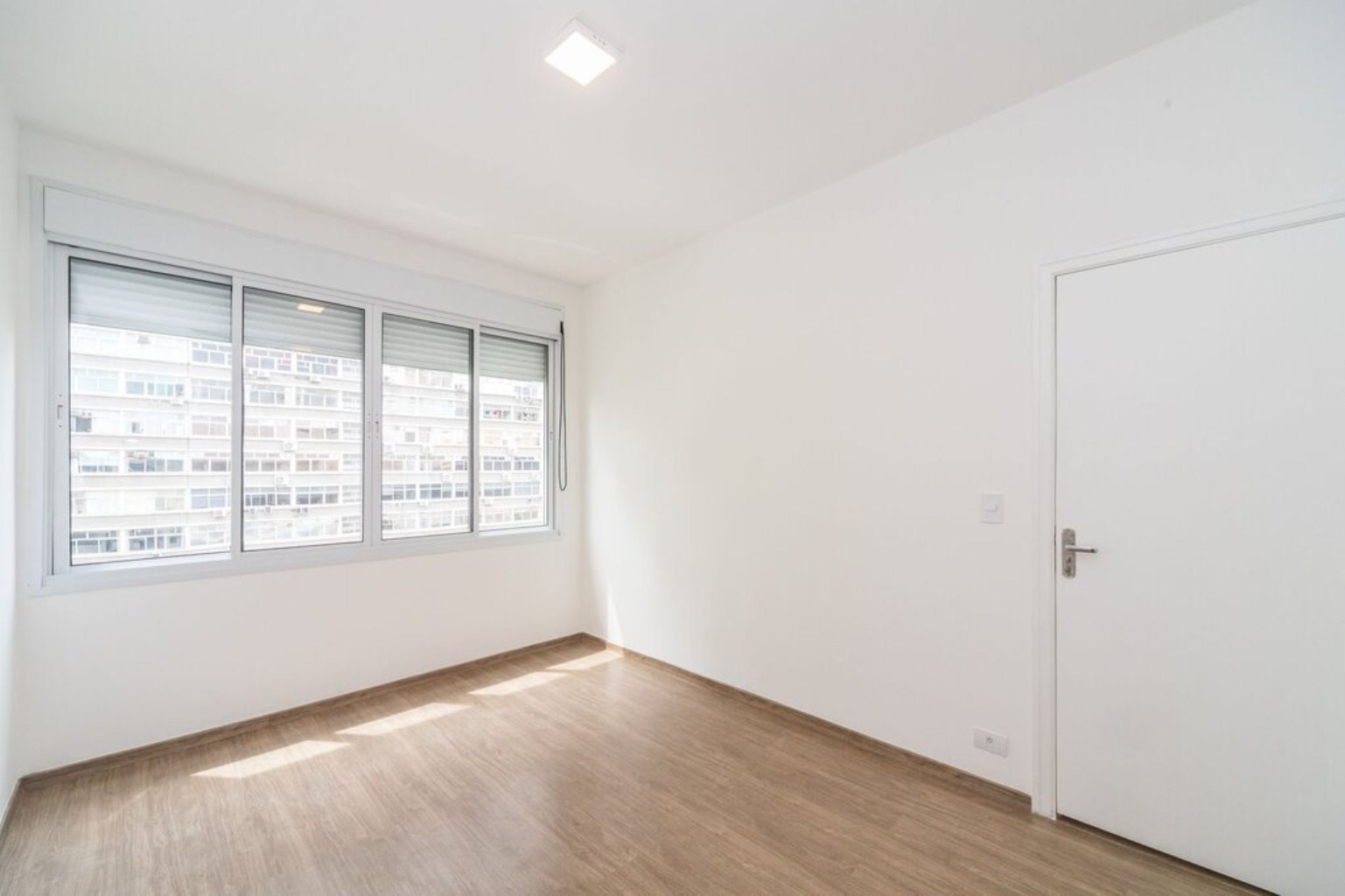 Apartamento à venda com 3 quartos, 135m² - Foto 43