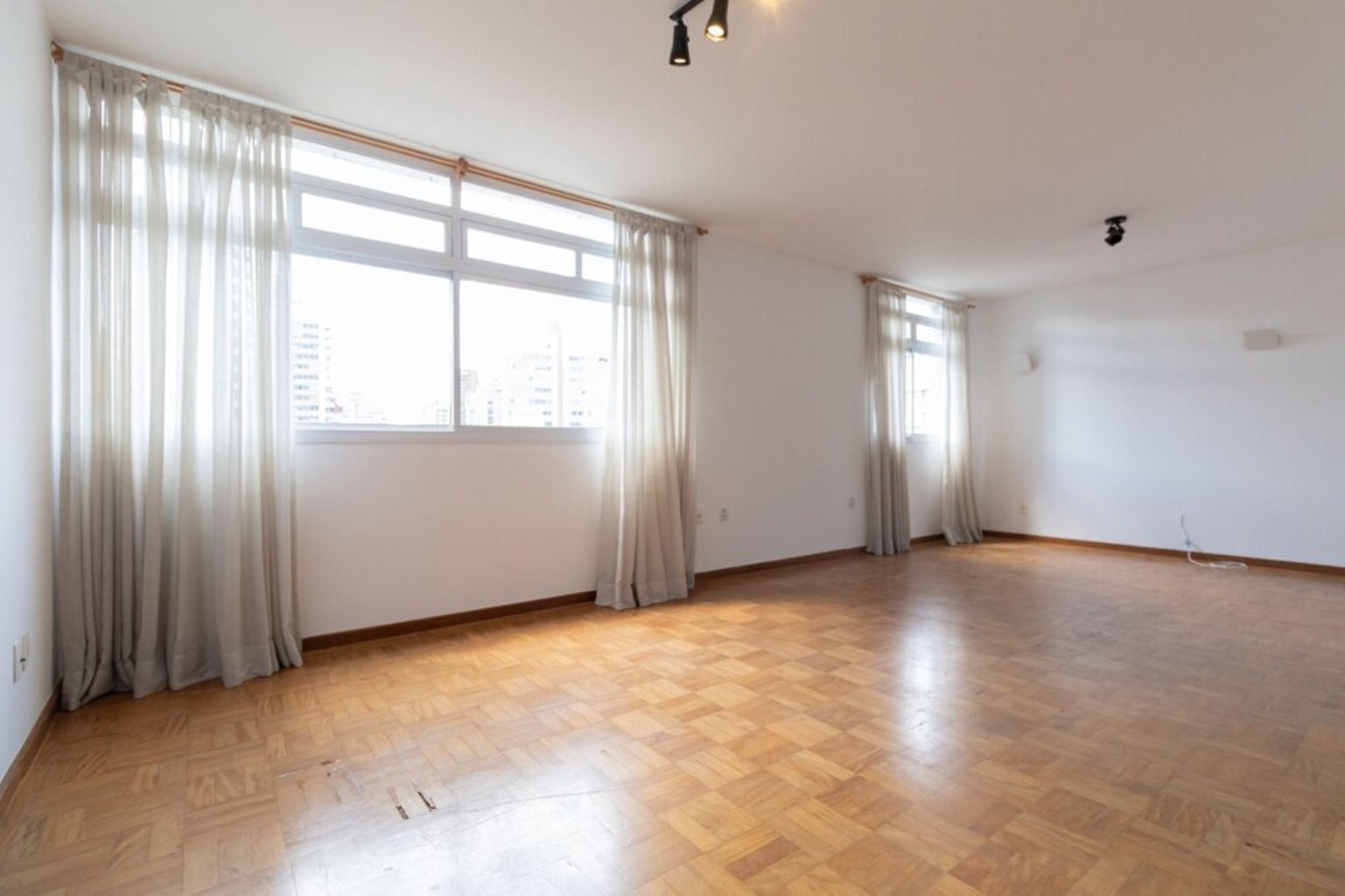 Apartamento à venda com 3 quartos, 140m² - Foto 26